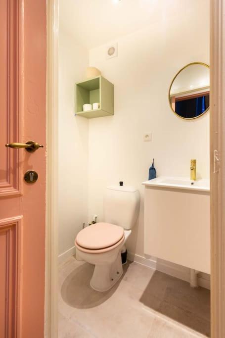 Pink Fairytale-Like Apartment Antwerpen Eksteriør billede